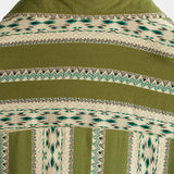 Chemise Retro en Coton à Boutons pour Homme avec Imprimé Aztèque des Années 70 en Vert Rayé et Manches Courtes